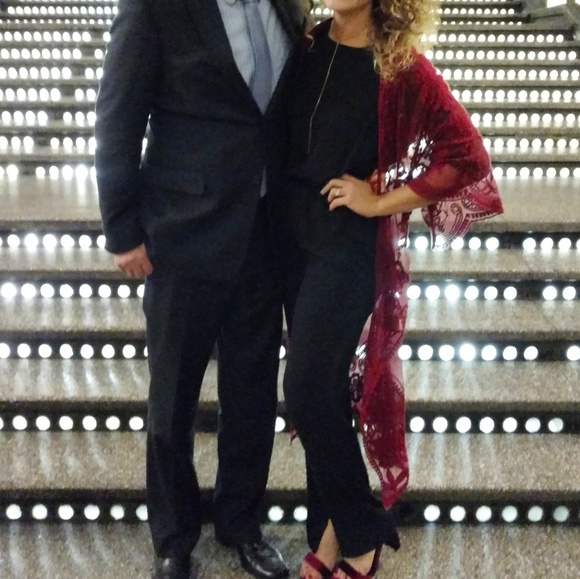 Meet your Posher, Becca - Picture 7 of 7